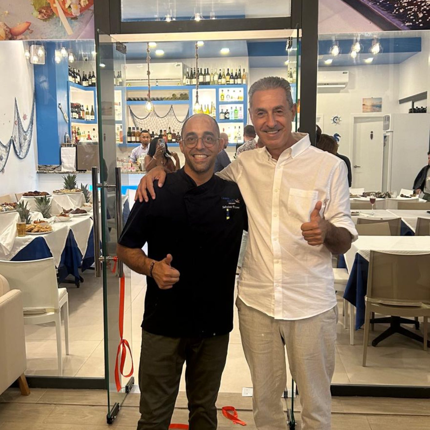 The founders of Simaredo in the restaurant